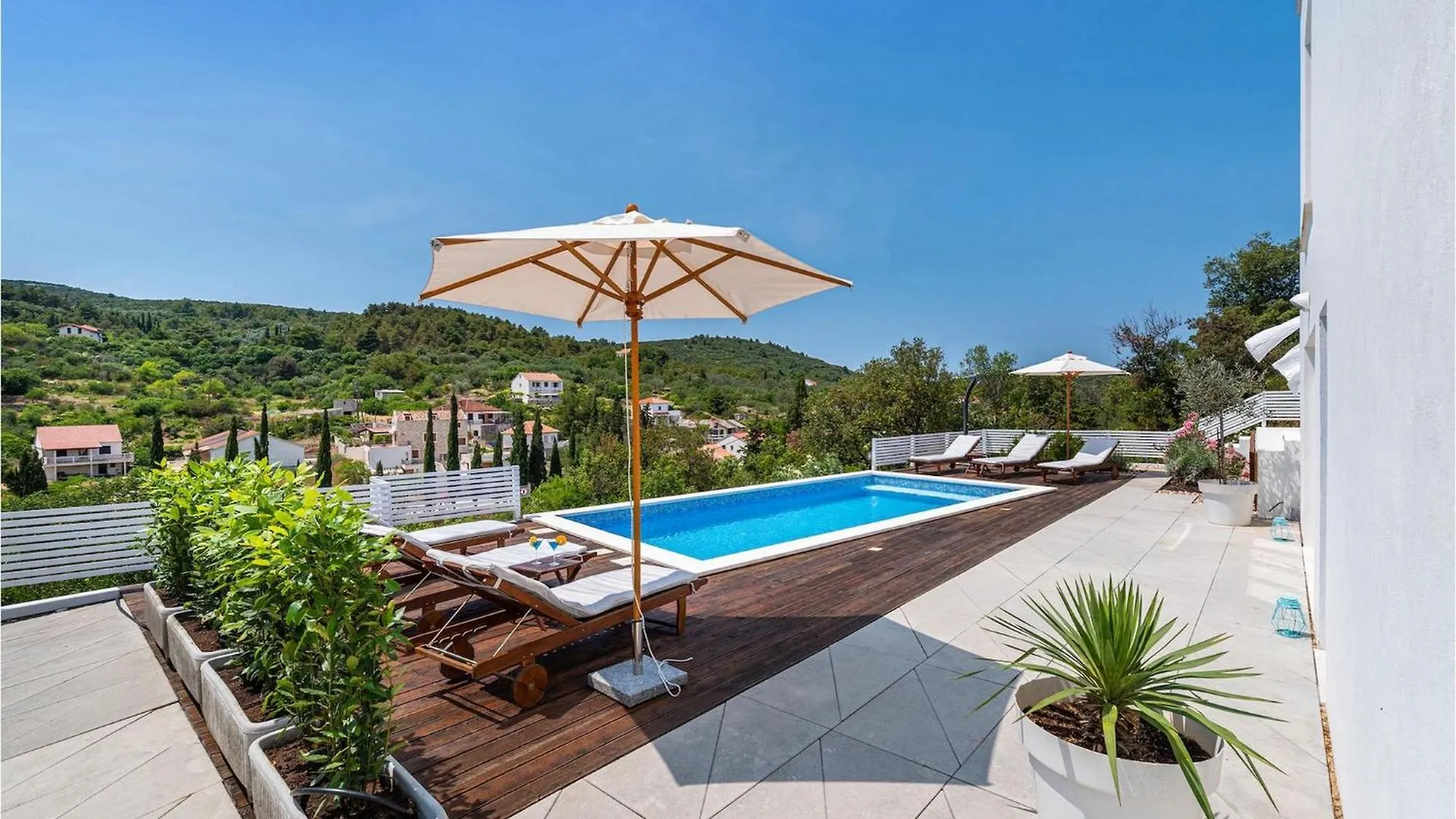 Villa Artemis Zadar 0*,